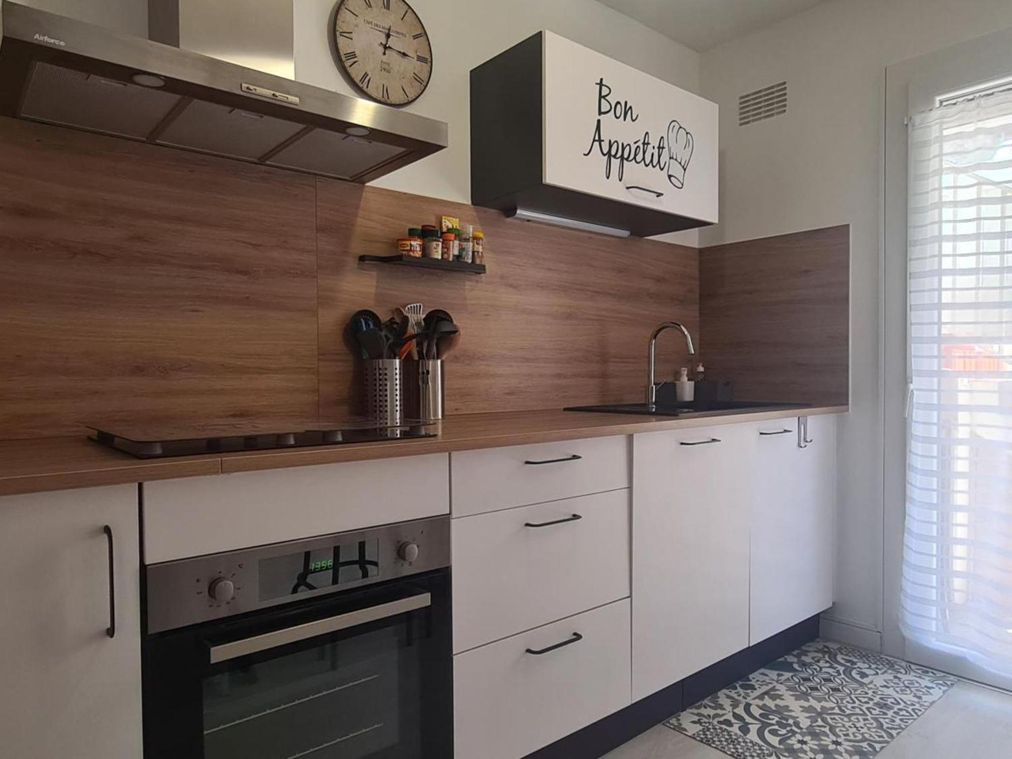 Apartment Collioure: Superbe T3 Avec Terrasse, Face A La Et Parking - Fr-1-309-376 *